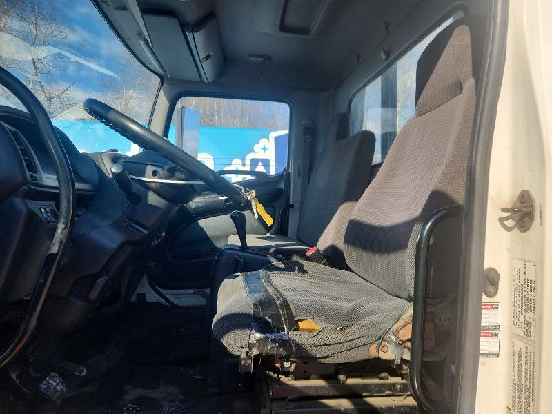 2010 Hino All models VIN 5PVND8JN3A4S50278 COPART salvage auction — VANDALISM, MA - CERTIFICATE OF TITLE, sold $14,700 on 2026-07-29 (photo 7)