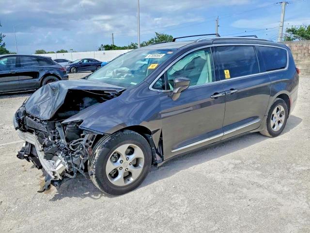 2017 Chrysler Pacifica VIN 2C4RC1EG7HR821754 COPART salvage auction — FRONT END, Fl - Cert Of Title Slvg Rebuildable, sold $3,900 on 2026-07-16 (photo 1)