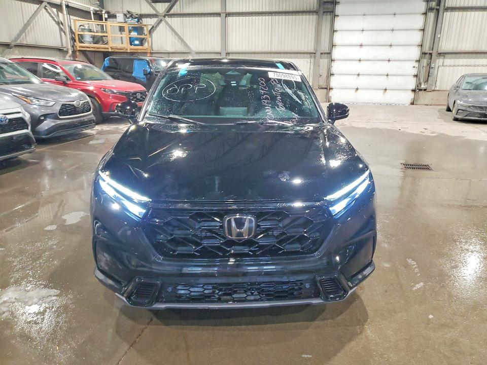 2024 Honda Crv VIN 2HKRS6H77RH216143 COPART salvage auction — VANDALISM, ON - PERMIT NO BRAND - UNFIT, sold $28,250 on 2026-07-08 (photo 5)