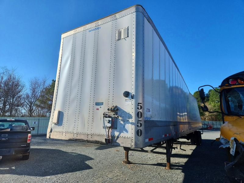 2024 Wabash Uk VIN 1JJV532DXRL438973 COPART salvage auction — ALL OVER, TX - SALVAGE VEHICLE TITLE, sold $1,625 on 2026-07-30 (photo 2)