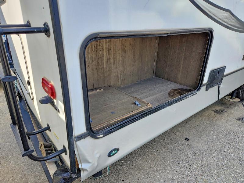 2022 Cougar Cougar VIN 4YDTCGP22NL509904 COPART salvage auction — REAR END, SC, sold $2 on 2026-07-30 (photo 8)