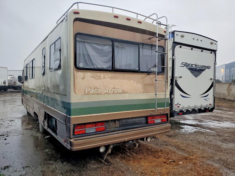 1988 Chev All models VIN 1GBKP37W0J3307799 COPART salvage auction — SIDE, SC, sold $50 on 2026-07-09 (photo 3)