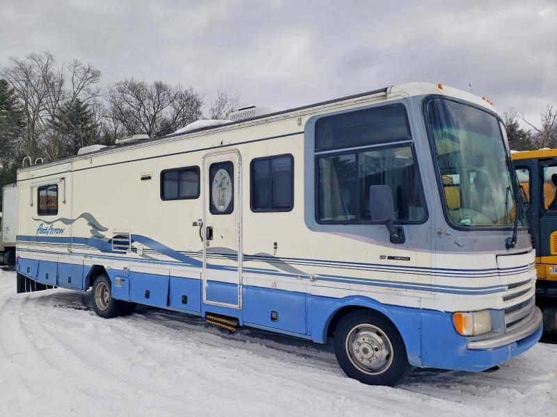 1999 Fleetwood Motor home VIN 3FCNF53S3XJA17527 COPART salvage auction — REAR END, MA - CERT OF TITLE-RECONSTRCTD COLL, sold $1,600 on 2026-07-29 (photo 1)