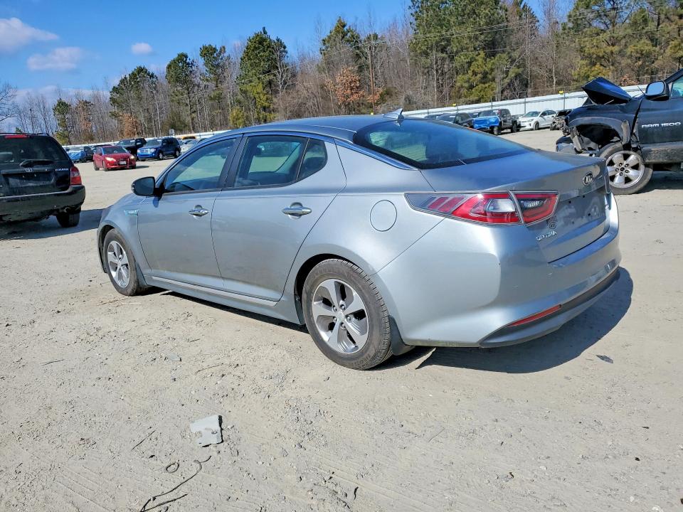 2015 Kia Optima VIN KNAGM4AD1F5089548 COPART salvage auction — MINOR DENT/SCRATCHES, Va - Certificate Of Title, sold $2,750 on 2026-07-09 (photo 2)