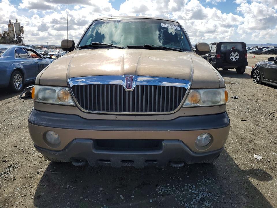 1999 Lincoln townhouse Navigator VIN 5LMPU28A1XLJ27269 COPART salvage auction — FRONT END, WA - DIS/DLR/EXP ONLY CLEAN TITLE, sold $350 on 2026-07-29 (photo 5)