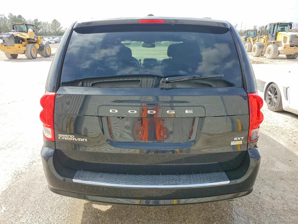 2019 Dodge Caravan VIN 2C4RDGCG4KR802296 COPART salvage auction — WATER/FLOOD, Tx - Salvage Title-Flood Damage (P), sold $7,300 on 2026-07-27 (photo 6)