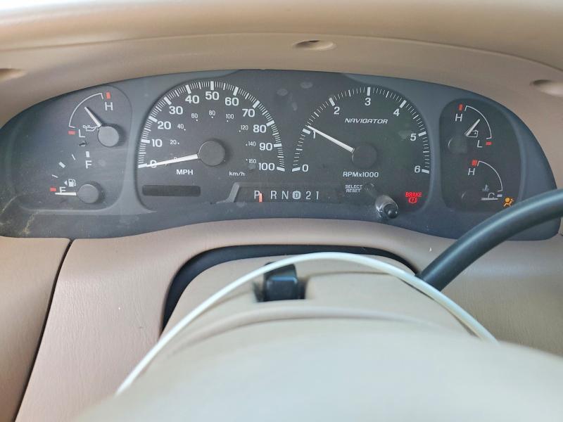 1999 Lincoln townhouse Navigator VIN 5LMPU28A1XLJ27269 COPART salvage auction — FRONT END, WA - DIS/DLR/EXP ONLY CLEAN TITLE, sold $350 on 2026-07-29 (photo 9)