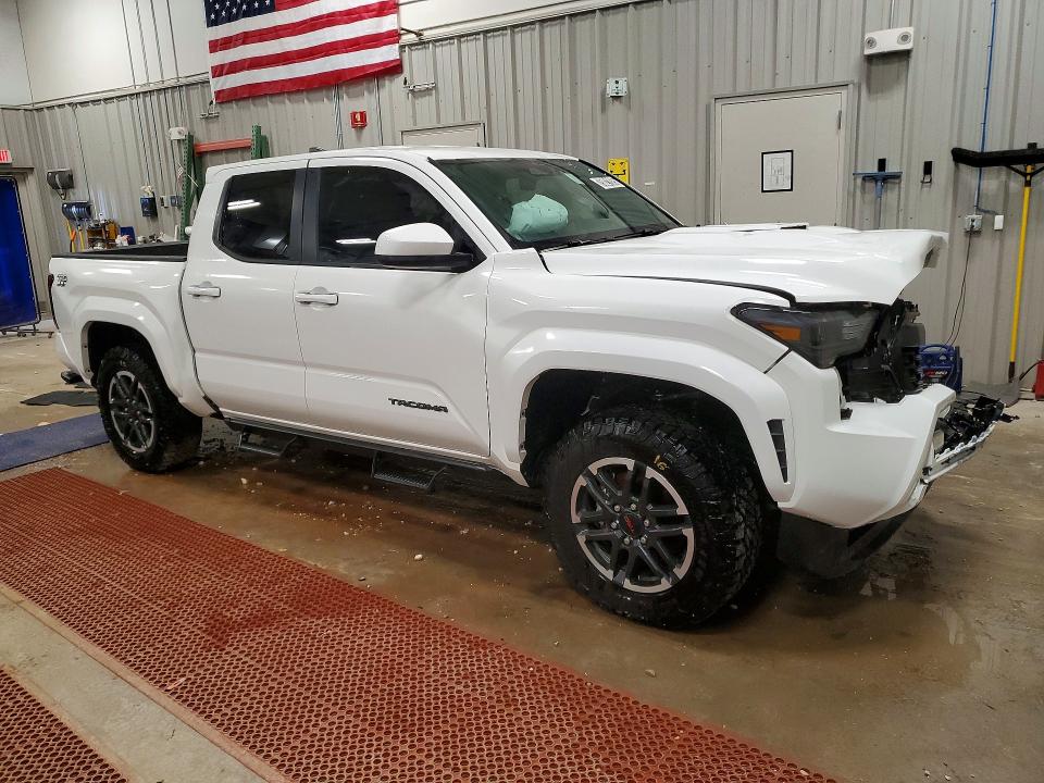 2025 Toyota Tacoma VIN 3TMLB5JN2SM176210 COPART salvage auction — FRONT END, In - Certificate Of Title, sold $16,100 on 2026-07-09 (photo 4)