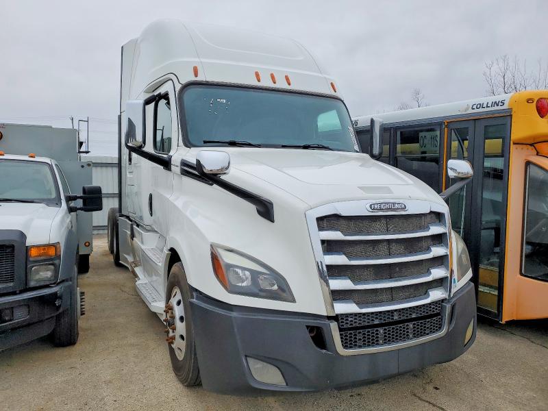 2019 Freigliner All other VIN 3AKJHHDR6KSKF5928 COPART salvage auction — NORMAL WEAR, PA - CERT OF TITLE, sold $24,500 on 2026-07-28 (photo 1)
