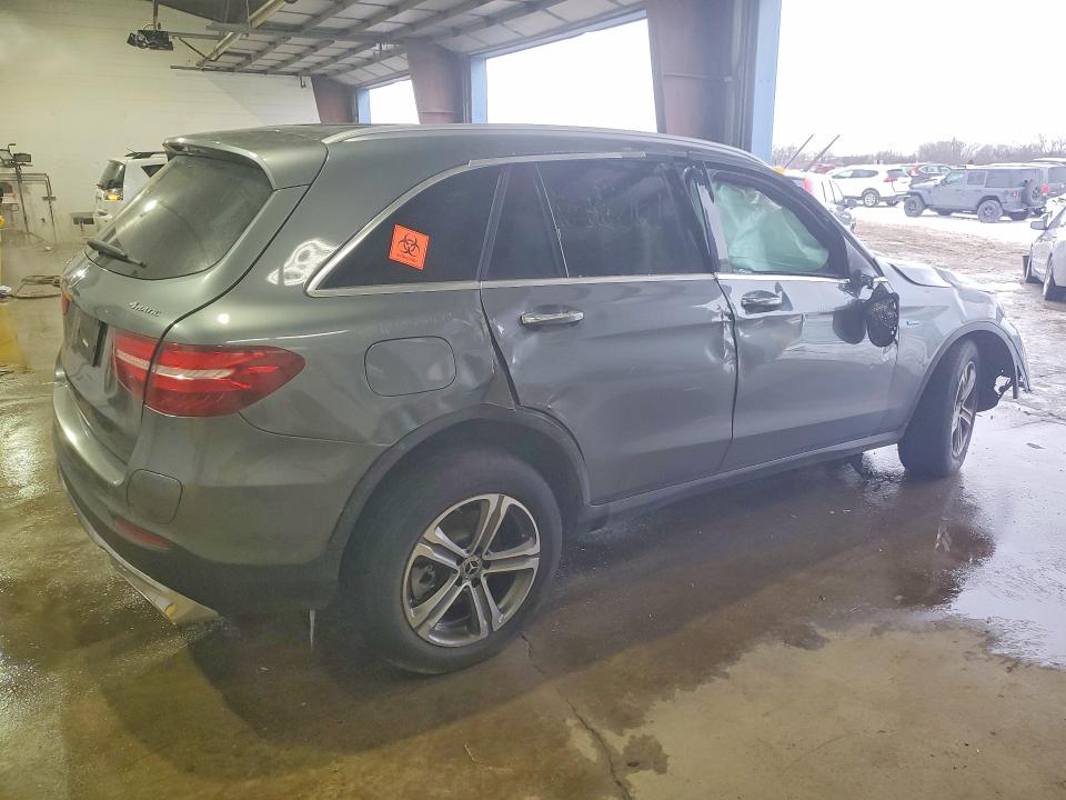2019 Mercedes-benz Glc class VIN WDC0G5EB3KF610102 COPART salvage auction — FRONT END, Ca - Certificate Of Title, sold $5,800 on 2026-07-08 (photo 3)