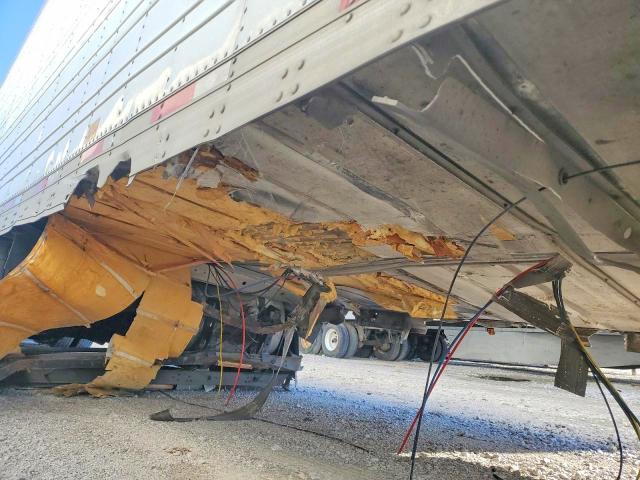 2018 Utility All models VIN 1UYVS2531J2244522 COPART salvage auction — ALL OVER, CT, sold $80 on 2026-07-29 (photo 9)