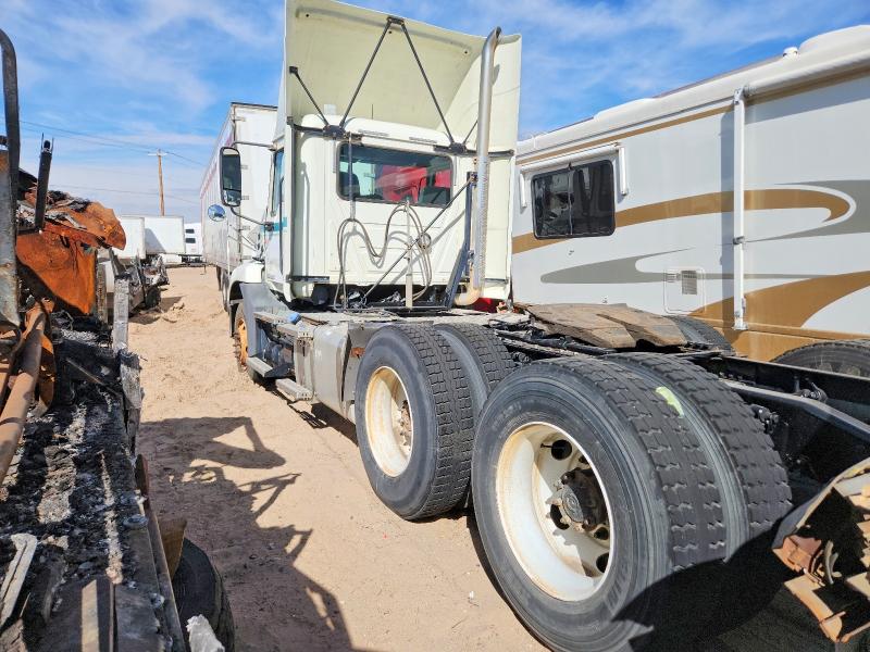 2014 Mack Cxu613 VIN 1M1AW02Y4EM041012 COPART salvage auction — NORMAL WEAR, NM - CERTIFICATE OF TITLE, sold $5,000 on 2026-07-30 (photo 3)