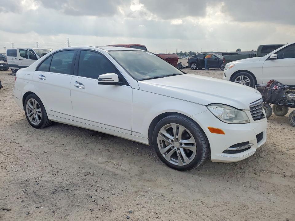 2013 Mercedes-benz C class VIN WDDGF4HB8DR301259 COPART salvage auction — FRONT END, Tx - Salvage Vehicle Title, sold $950 on 2026-07-17 (photo 4)