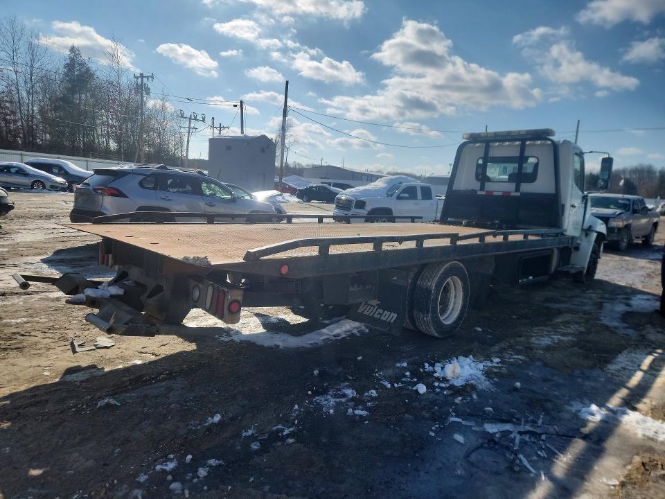 2010 Hino All models VIN 5PVND8JN3A4S50278 COPART salvage auction — VANDALISM, MA - CERTIFICATE OF TITLE, sold $14,700 on 2026-07-29 (photo 3)