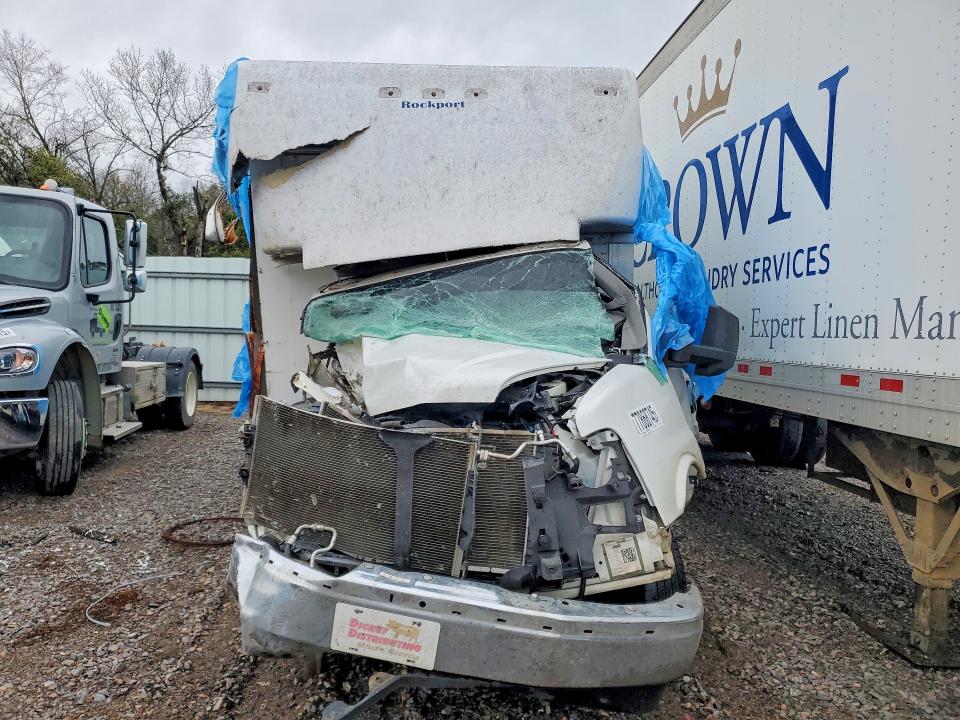2022 Chev Express VIN 1HA6GUC73NN002918 COPART salvage auction — ALL OVER, OH - CERT OF TITLE-SALVAGE, sold $3,945 on 2026-07-08 (photo 5)