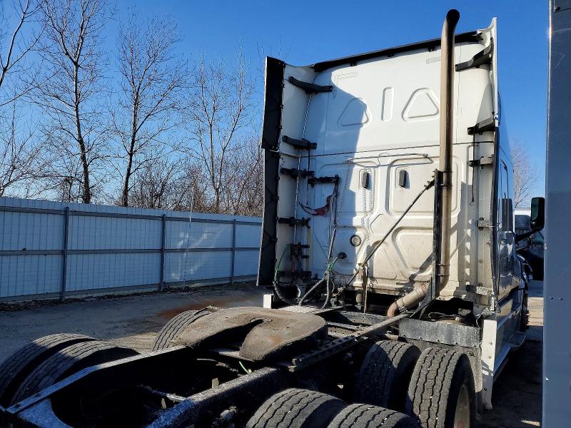 2019 Freigliner All other VIN 3AKJHHDR4KSKB1474 COPART salvage auction — NORMAL WEAR, PA - CERT OF TITLE, sold $27,750 on 2026-07-14 (photo 4)