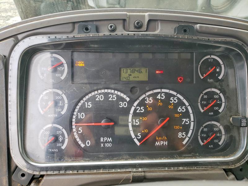 2014 Freightliner All other VIN 1FVAC4DX9EHFU6757 COPART salvage auction — MINOR DENT/SCRATCHES, CT, sold $475 on 2026-07-09 (photo 8)
