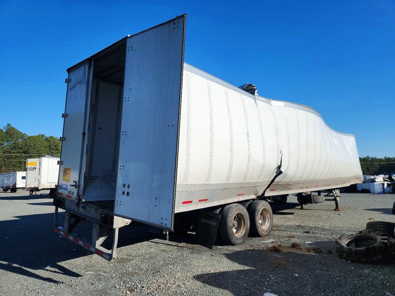 2024 Wabash Uk VIN 1JJV532DXRL438973 COPART salvage auction — ALL OVER, TX - SALVAGE VEHICLE TITLE, sold $1,625 on 2026-07-30 (photo 4)