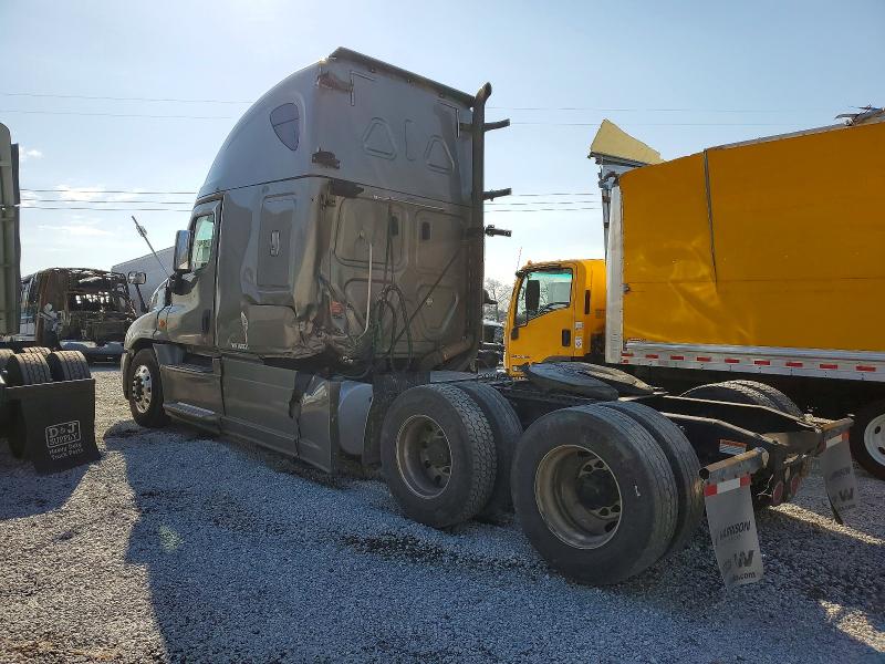 2020 Freightliner All other VIN 3ALXGF007LDLG8233 COPART salvage auction — SIDE, GA - CERT OF TITLE-SALVAGE, sold $11,200 on 2026-07-30 (photo 3)