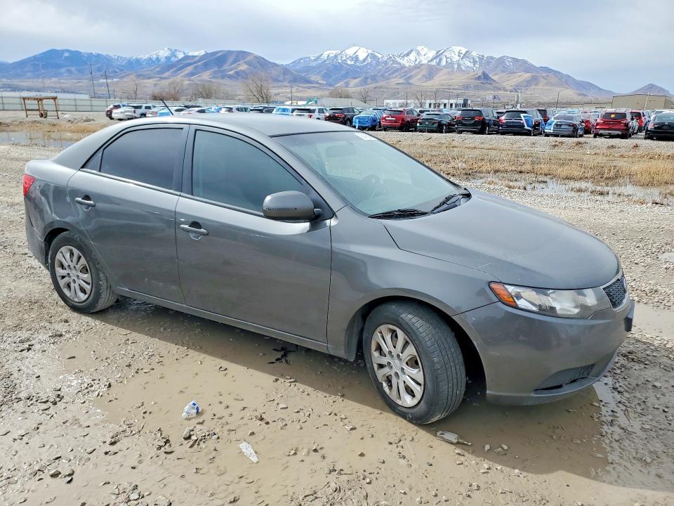 2013 Kia Forte VIN KNAFU4A22D5728432 COPART salvage auction — MECHANICAL, Ut - Certificate Of Title, sold $500 on 2026-07-28 (photo 4)