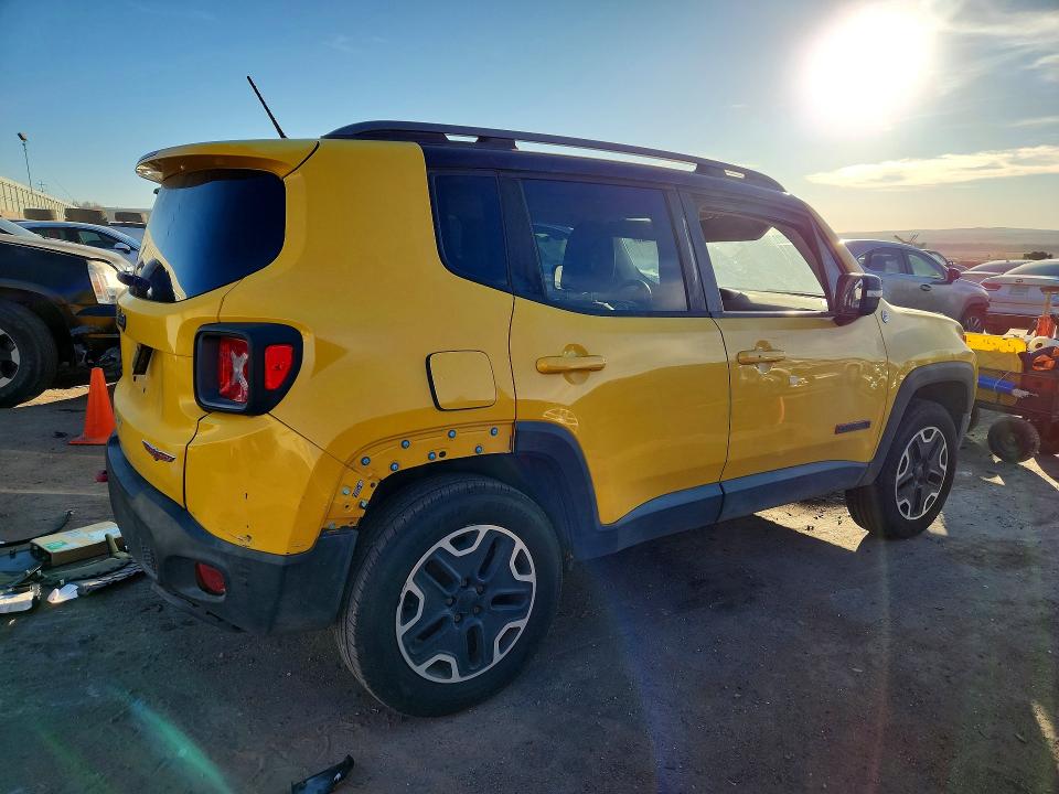 2015 Jeep Renegade VIN ZACCJBCT4FPC16125 COPART salvage auction — MECHANICAL, Nm - Certificate Of Title, sold $1,800 on 2026-07-30 (photo 3)
