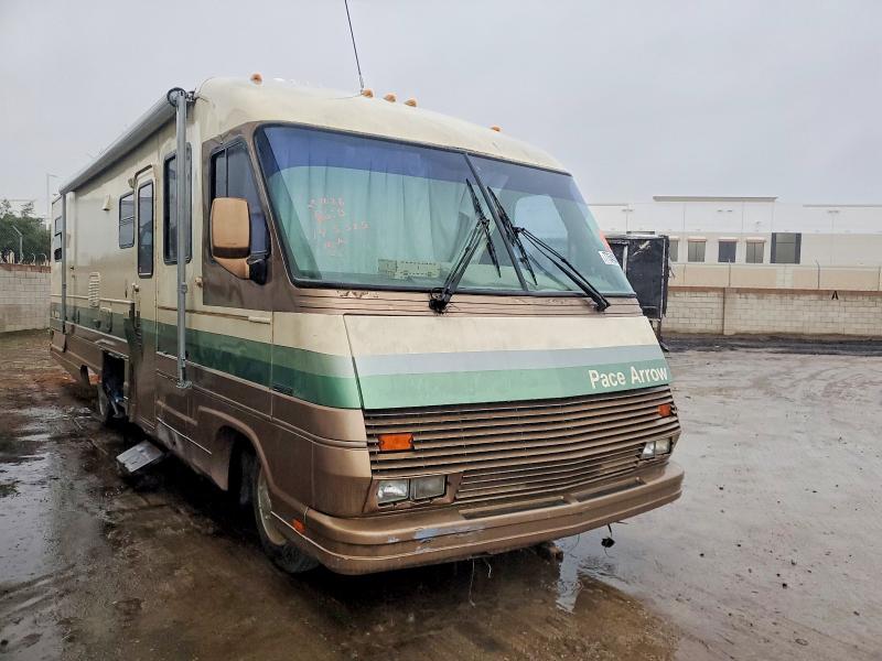 1988 Chev All models VIN 1GBKP37W0J3307799 COPART salvage auction — SIDE, SC, sold $50 on 2026-07-09 (photo 1)