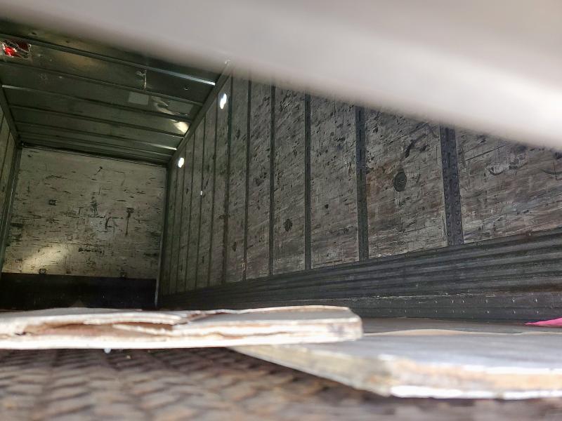 2009 Waba Dry van tr VIN 1JJV281W89L283249 COPART salvage auction — NORMAL WEAR, IL - CERTIFICATE OF TITLE, sold $450 on 2026-07-29 (photo 5)