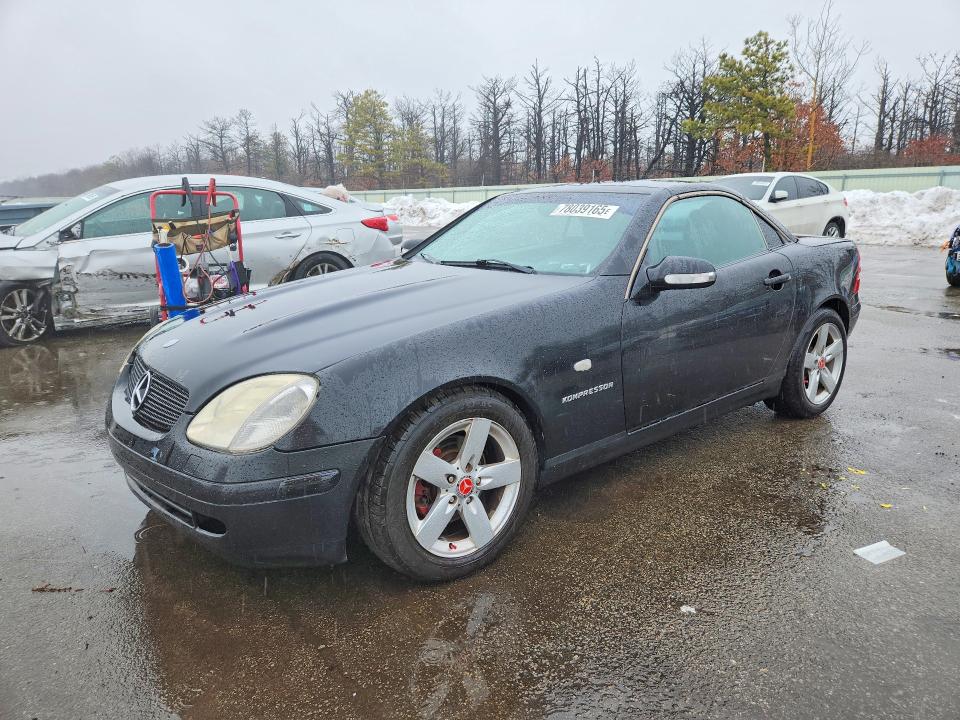 1999 Mercedes-benz Slk-class VIN WDBKK47FXXF121936 COPART salvage auction — MINOR DENT/SCRATCHES, NY - CERTIFICATE OF TITLE, sold $450 on 2026-07-27 (photo 1)