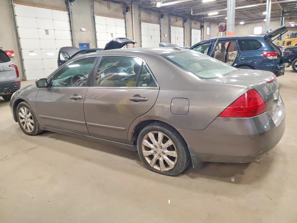 2006 Hond Accord VIN 1HGCM66536A000764 COPART salvage auction — MINOR DENT/SCRATCHES, MN - CERTIFICATE OF TITLE, sold $575 on 2026-07-28 (photo 2)