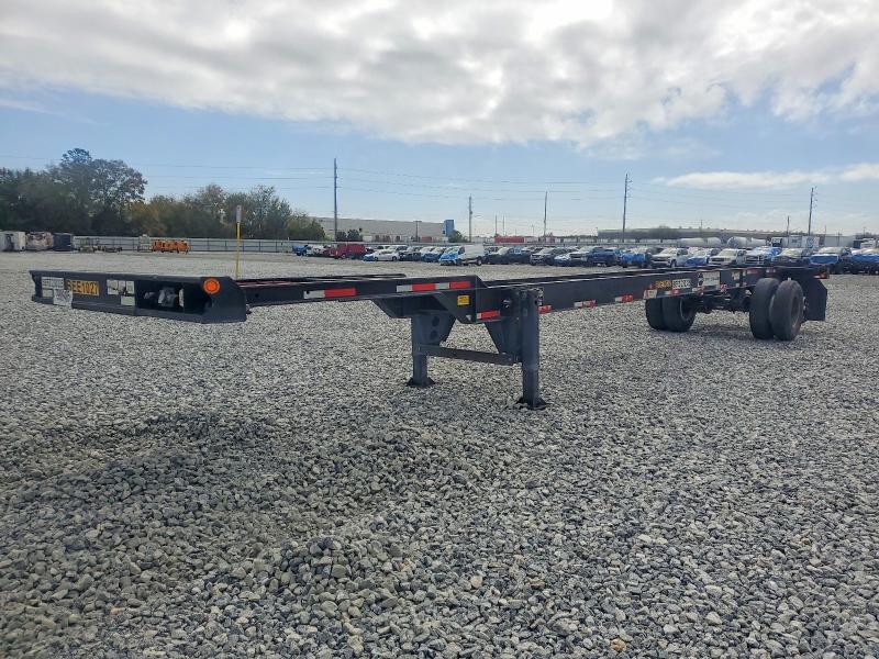 2023 Pratt Trailer VIN 7SPCC402XPN000742 COPART salvage auction — MINOR DENT/SCRATCHES, CT, sold $2,350 on 2026-07-06 (photo 2)