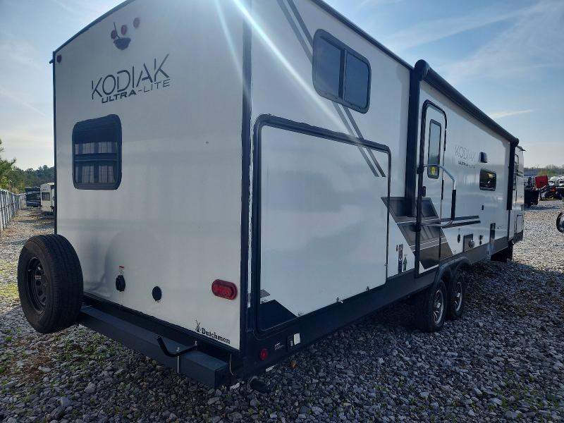 2022 Kutb Unknown VIN 4YDTKDR2XNJ972609 COPART salvage auction — VANDALISM, R1, sold $7,800 on 2026-08-06 (photo 4)