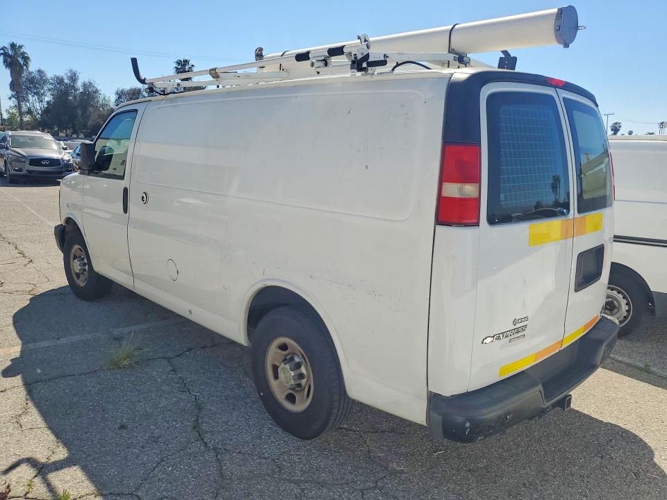 2013 Chev Express VIN 1GCWGFCB0D1902329 COPART salvage auction — MINOR DENT/SCRATCHES, CA - DIS/DLR/EXP ONLY CLEAN TITLE, sold $175 on 2026-07-28 (photo 2)