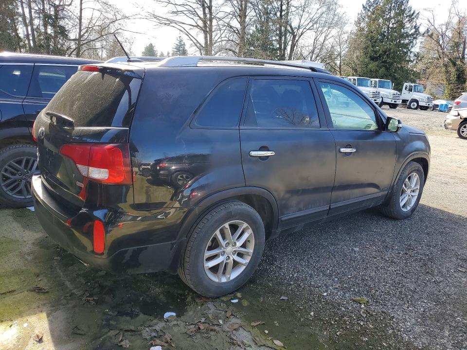 2014 Kia Sorento VIN 5XYKTCA65EG424604 COPART salvage auction — MINOR DENT/SCRATCHES, Ab - Bos - Active, sold $550 on 2026-07-28 (photo 3)