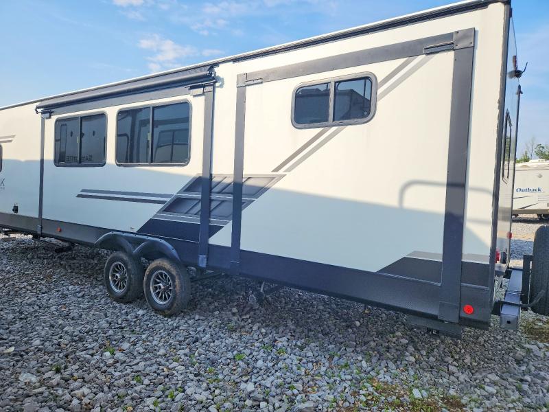 2022 Kutb Unknown VIN 4YDTKDR2XNJ972609 COPART salvage auction — VANDALISM, R1, sold $7,800 on 2026-08-06 (photo 3)