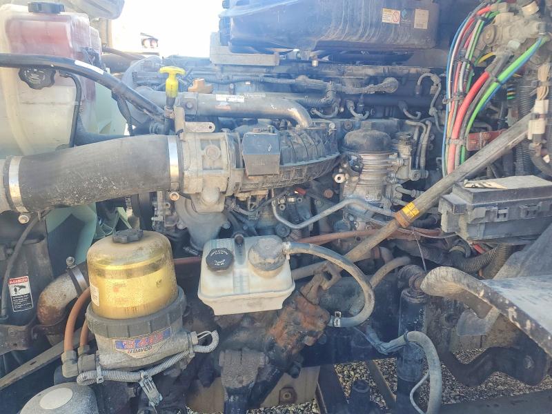 2016 Freightliner All other VIN 1FUBGEDV9GLHC5703 COPART salvage auction — MECHANICAL, IN - CERTIFICATE OF TITLE, sold $6,000 on 2026-07-10 (photo 7)
