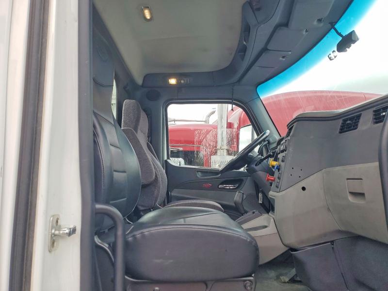 2016 Peterbilt All other VIN 1XPBA48X9GD354423 COPART salvage auction — NORMAL WEAR, IN - CERTIFICATE OF TITLE, sold $5,700 on 2026-07-10 (photo 6)