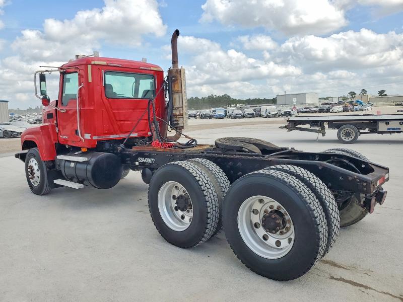 2008 Mack Unknown VIN 1M1AN09Y98N003296 COPART salvage auction — NORMAL WEAR, TX - CERTIFICATE OF TITLE, sold $6,300 on 2026-07-21 (photo 3)