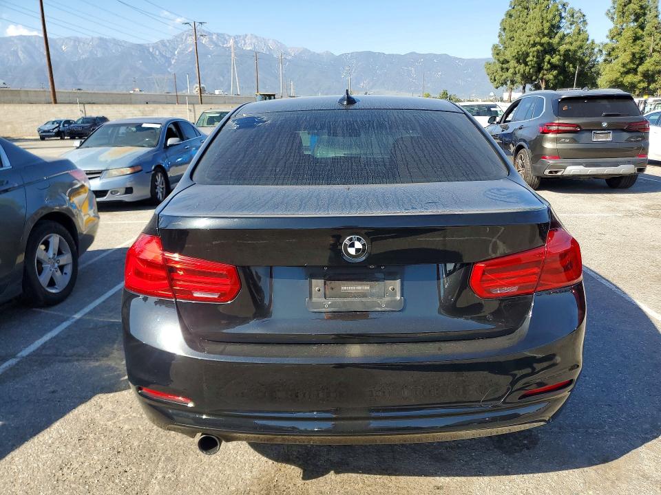 2018 BMW 3 series VIN WBA8E1G57JNU89851 COPART salvage auction — MINOR DENT/SCRATCHES, Ca - Dis/Dlr/Exp Only Clean Title (P), sold $5,100 on 2026-07-07 (photo 6)