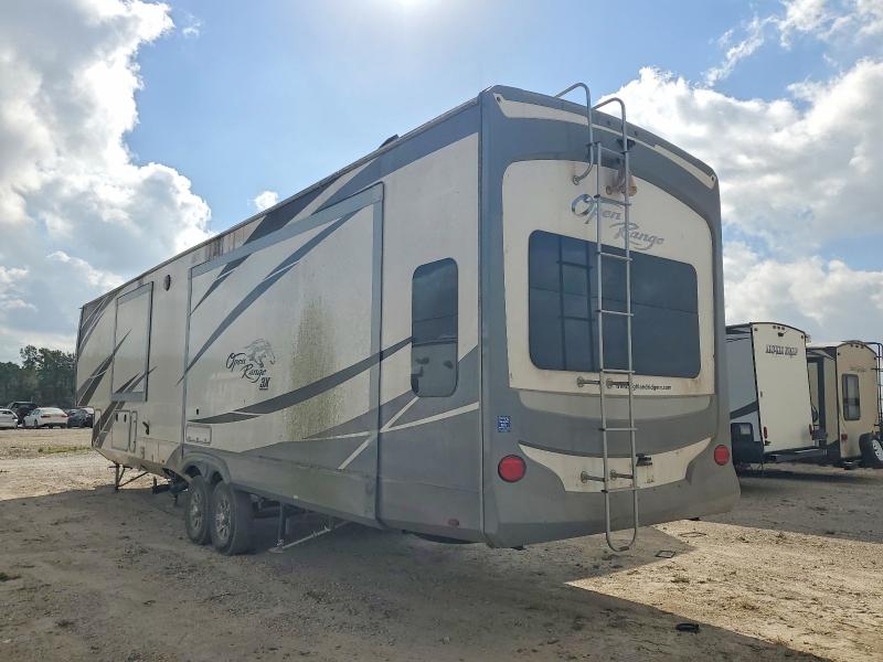 2018 Highland ridge Highland ridge VIN 58TCH0BV3J3XH3082 COPART salvage auction — WATER/FLOOD, TX - SALVAGE TITLE-FLOOD DAMAGE, sold $1,500 on 2026-07-28 (photo 3)