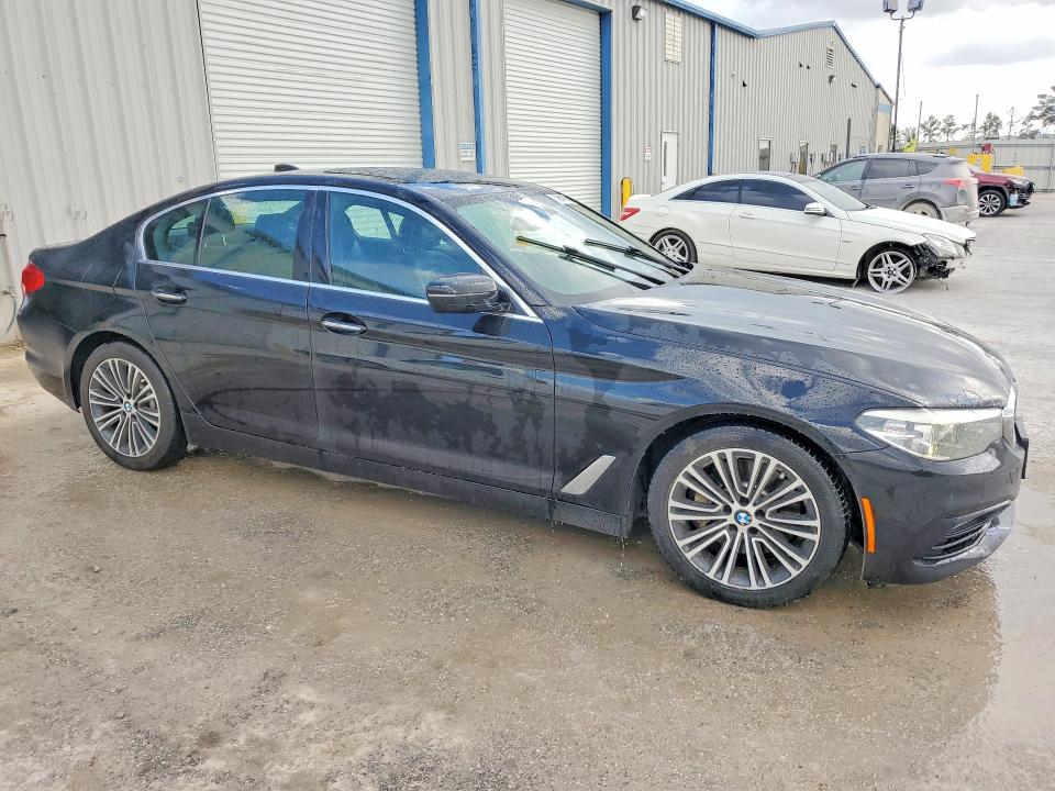 2017 BMW 5 series VIN WBAJA5C30HG894005 COPART salvage auction — NORMAL WEAR, Tx - Certificate Of Title, sold $6,500 on 2026-07-21 (photo 4)