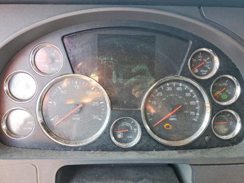 2020 Kenworth All other VIN 1XKYDP9X0LJ370254 COPART salvage auction — REAR END, CZ, sold $16,500 on 2026-07-29 (photo 8)