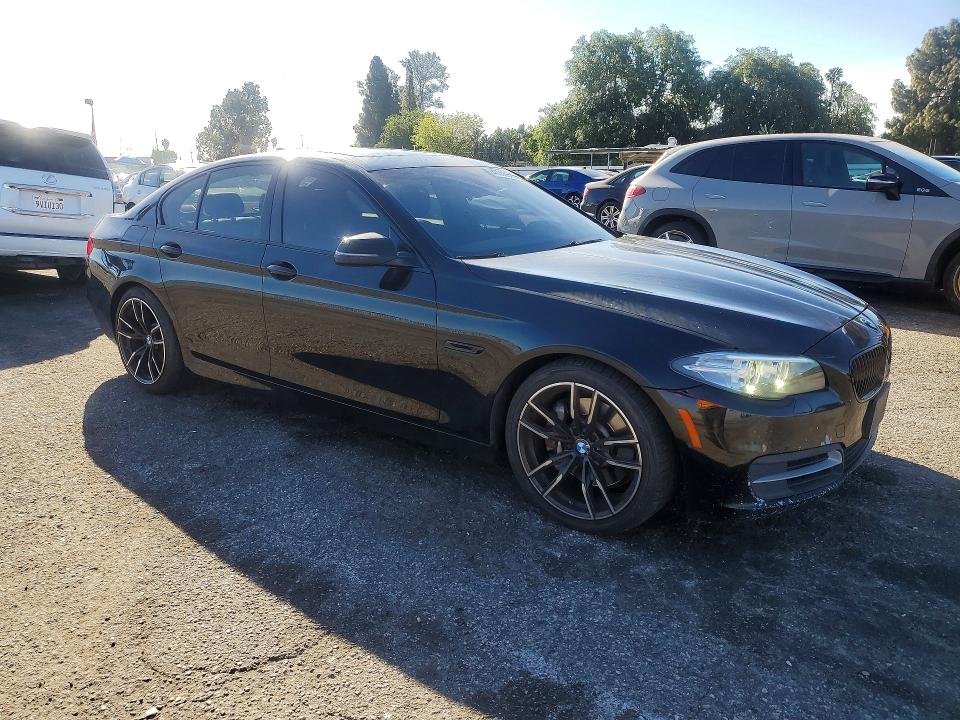 2014 BMW 5 series VIN WBAXA5C54ED689389 COPART salvage auction — MINOR DENT/SCRATCHES, Ca - Dis/Dlr/Exp Only Clean Title (P), sold $5,600 on 2026-07-08 (photo 4)