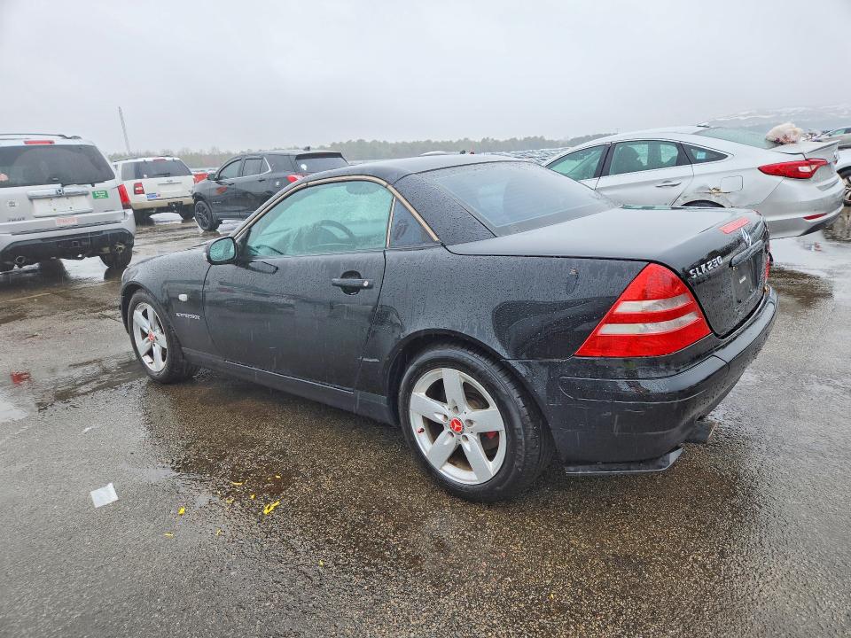 1999 Mercedes-benz Slk-class VIN WDBKK47FXXF121936 COPART salvage auction — MINOR DENT/SCRATCHES, NY - CERTIFICATE OF TITLE, sold $450 on 2026-07-27 (photo 2)
