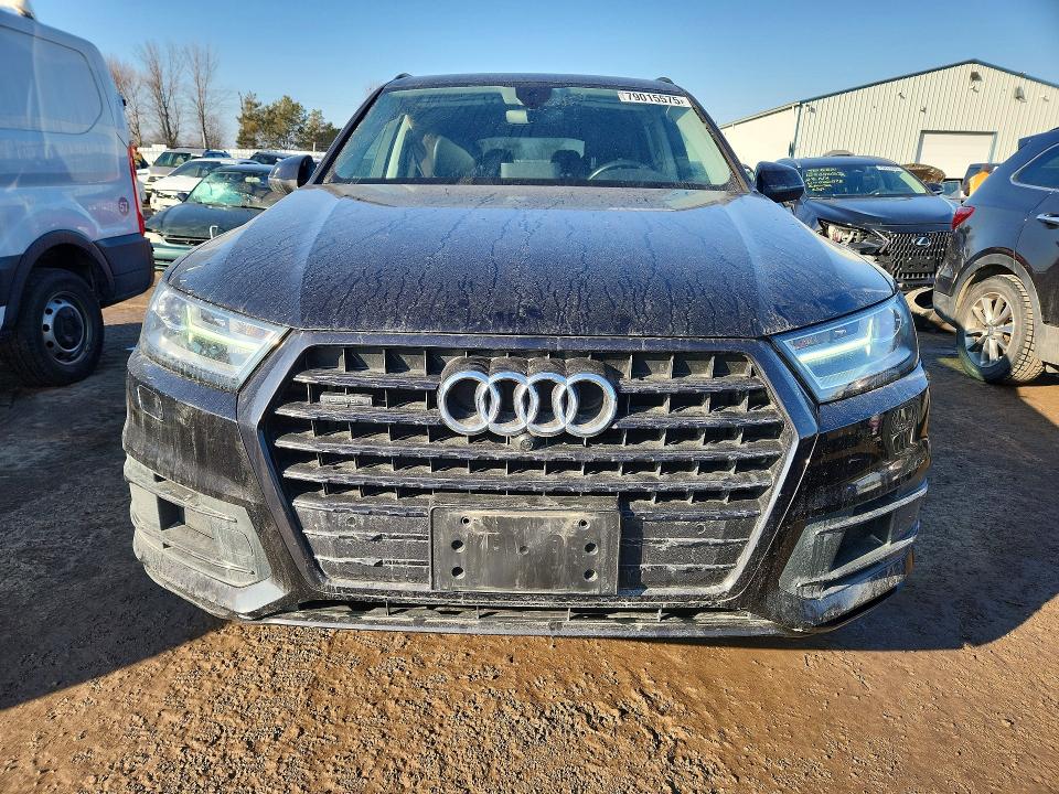 2019 Audi Q7 VIN WA1LAAF73KD035867 COPART salvage auction — SIDE, On - Permit No Brand - Unfit, sold $11,600 on 2026-08-11 (photo 5)