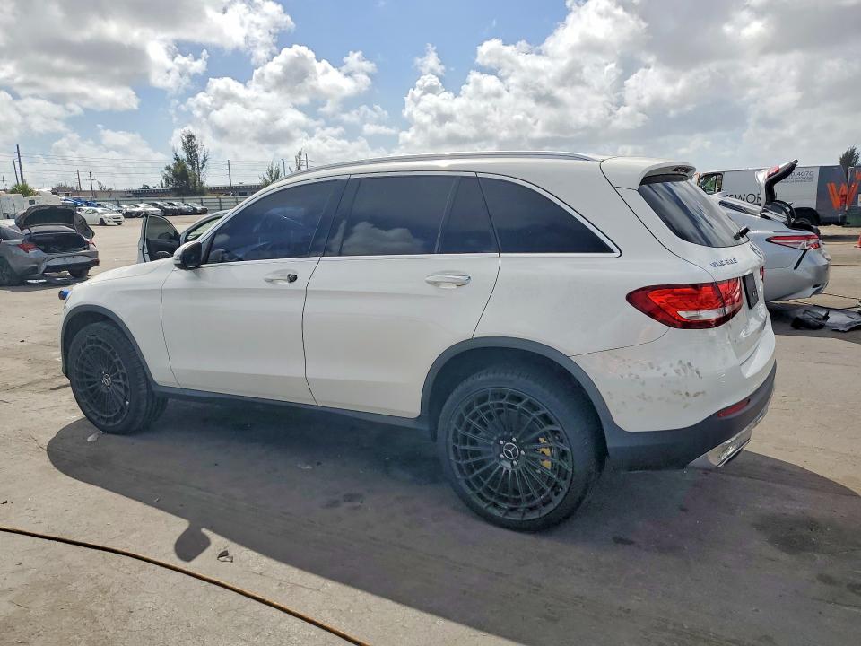 2018 Mercedes-benz Glc class VIN WDC0G4JB2JV037391 COPART salvage auction — NORMAL WEAR, Fl - Certificate Of Title, sold $8,600 on 2026-07-28 (photo 2)