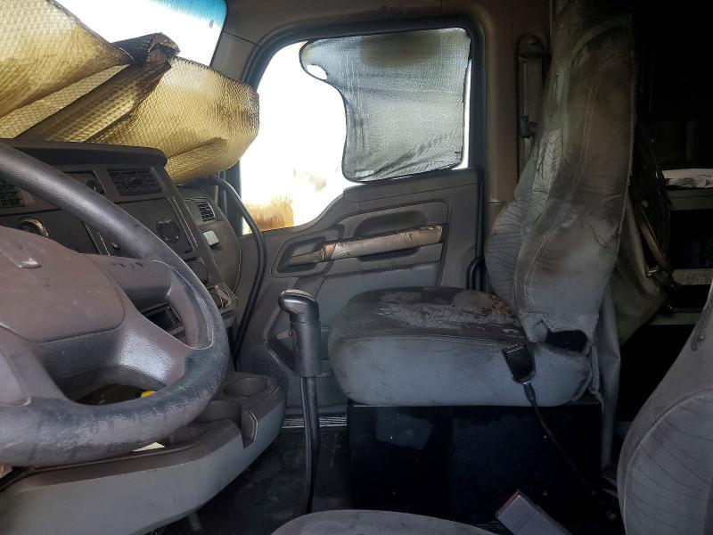 2016 Kenworth All other VIN 1XKYD48X6GJ458828 COPART salvage auction — Burn Interior, TX - SALVAGE VEHICLE TITLE, sold $8,100 on 2026-07-23 (photo 6)