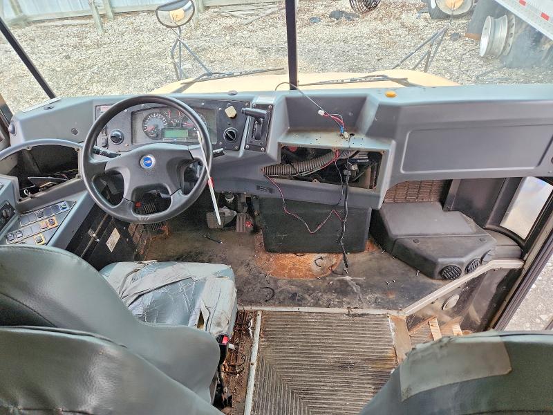 2012 Blubird All other VIN 1BAKGCPA8CF287345 COPART salvage auction — NORMAL WEAR, WI - CERTIFICATE OF TITLE, sold $2,500 on 2026-07-20 (photo 5)
