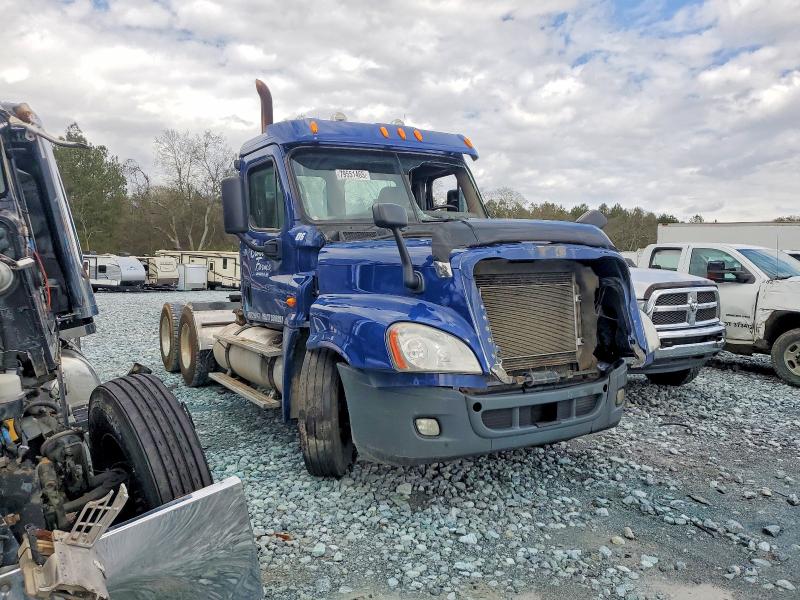 2010 Freightliner Cascadia VIN 1FUJGEBG1ASAT5199 COPART salvage auction — ROLLOVER, ST, sold $375 on 2026-07-30 (photo 1)