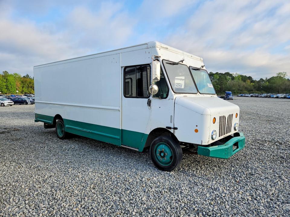 2015 Freightliner All other VIN 4UZAC2DV4FCGP3280 COPART salvage auction — NORMAL WEAR, CT, sold $7,400 on 2026-07-28 (photo 4)