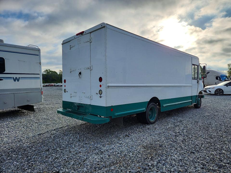 2015 Freightliner All other VIN 4UZAC2DV4FCGP3280 COPART salvage auction — NORMAL WEAR, CT, sold $7,400 on 2026-07-28 (photo 3)